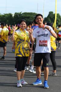 BIB: 0300
                            <button type="button" onclick="openModal(5247023)" class="btn btn-primary btn-sm float-right btn-popup" data-toggle="modal" data-target=".modal-high-quality">
                        <i class="fas fa-shopping-cart"></i> Add to Cart
                    </button>
                                            <button type="button" onclick="isThisMe(5247023, true)" class="btn btn-success btn-sm float-right btn-popup btn-isme hidden" data-toggle="tooltip" data-placement="bottom" title="นี่คือรูปของคุณใช่ไหม คลิกที่นี่เพื่อเอาเข้าอัลบั้ม">
                        <i class="fas fa-plus"></i> Add to album
                    </button>
                    <button type="button" onclick="isThisMe(5247023, false)" class="btn btn-warning btn-sm float-right btn-popup btn-isnotme hidden">
                        <i class="fas fa-ban"></i> Remove from album
                    </button>